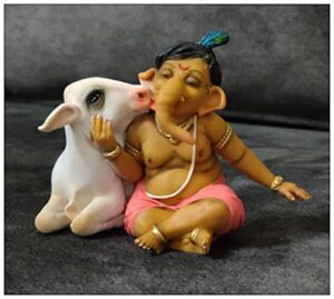 Ganpati Idol for Car Dashboard Lord Ganesha Statue for Home Decor Office Ganesh Ji Statue Gifts Showpieces, Resin