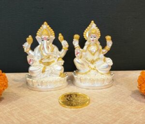 Silver Matte Oval Laxmi Ganesha Idols with Gold-Plated Coin | Diwali & Festival Gift Set (LAXGANOVALKAMALSILVERMATTE)