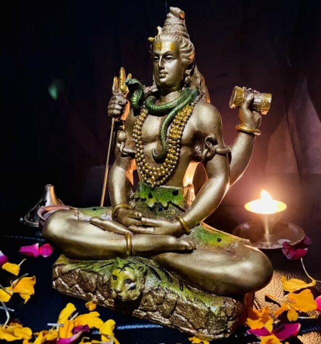 Lord Shiva Statue Metallic Finish Pooja Mandir Room, Shankar Mahadev Showpiece Idol, Shiv Ji Murti, Home & Office Decor, Marriage Gift - Gold (7 x 5 x 2.5) Inches