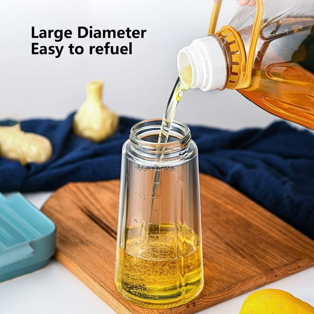 SignoraWare Even Flow Borosilicate Glass Oil Dispenser | Measurement Marking | Easy Refilling | Control Oil Dispensing | Modern Look | Pointer Oil Nozzle with Covering Lid ( 1 Ltr | Clear ) - Image 5
