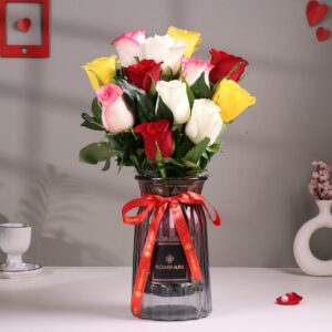 FlowerAura Fresh Live Flower Bouquet of 12 Mix Roses in Glass Vase For Birthday Gift, Anniversary Gift, Wedding Gift, Congratulations Gift & Gift For Special Occasions (Same Day Delivery)