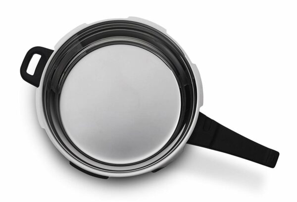 Stainless Steel Butterfly Blue Line Pressure Cooker with Lid, 3.5-Liter for Indian Cooking - Image 3