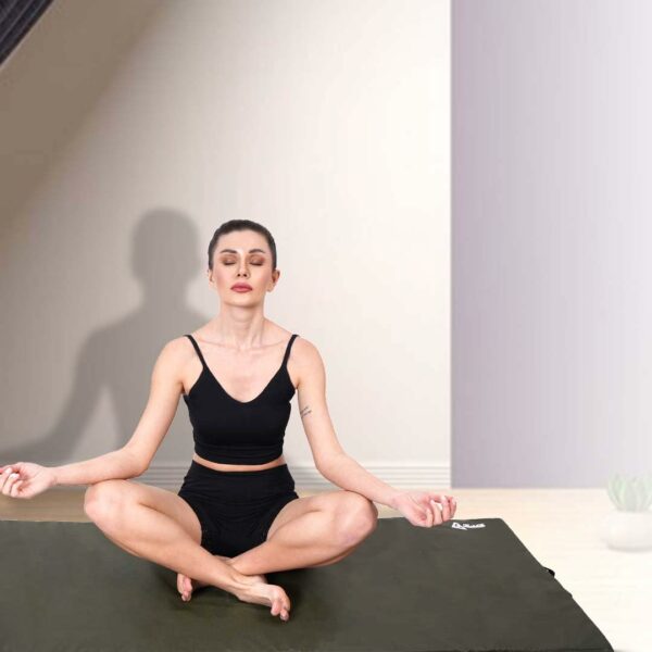 Eco-Friendly Non-Slip Yoga Mat - 10MM Thick, Extra Large - Image 2