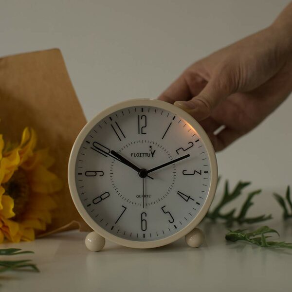 Silent Analog Alarm Clock with Night Light - 5 Colors - Image 5