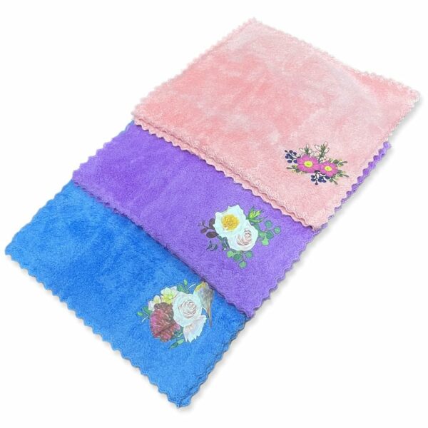 Microfiber Face Towels - Pack of 12 Soft & Absorbent 25x25 CM - Image 3