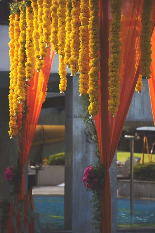 10 Pcs Handmade Artificial Marigold Garland for Festivals - Yellow & Orange with Bells - Image 6