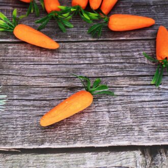 12Pcs Artificial Harvest Carrots for Home & Kitchen Decor