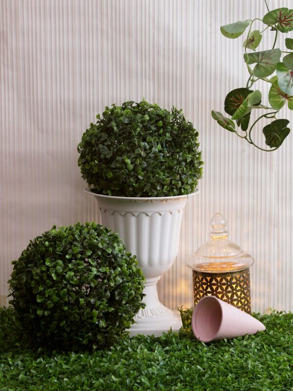 Artificial Eucalyptus Boxwood Topiary Grass Balls - Set of 2, 23 cm