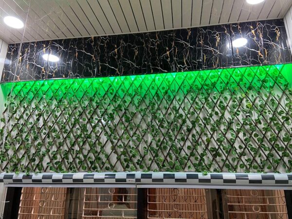 Expandable Artificial Grass Fence for Home & Garden Decor - Image 4