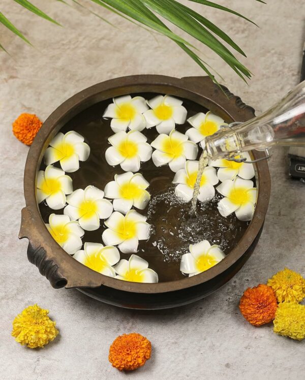 12 Pcs White Foam Hawaii Beach Floating Flowers for Decor - Image 3